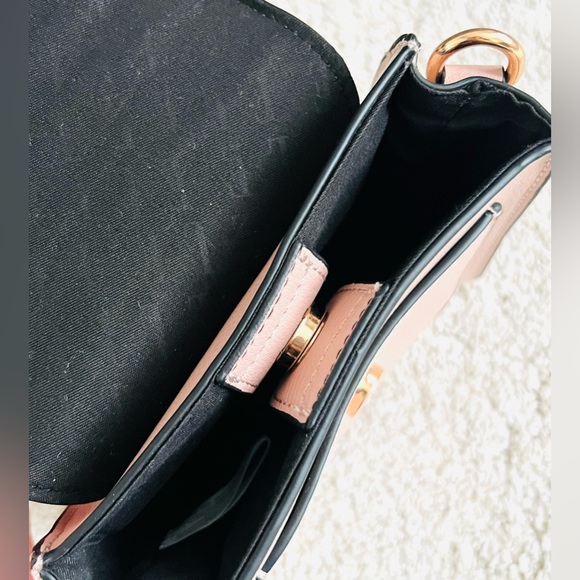 Elle Pink Shoulder Crossbody Handbag - Picture 9 of 10